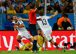 Đỉnh Cao, Khủng Hoảng Và Sự Bền Bỉ Đứng Dậy