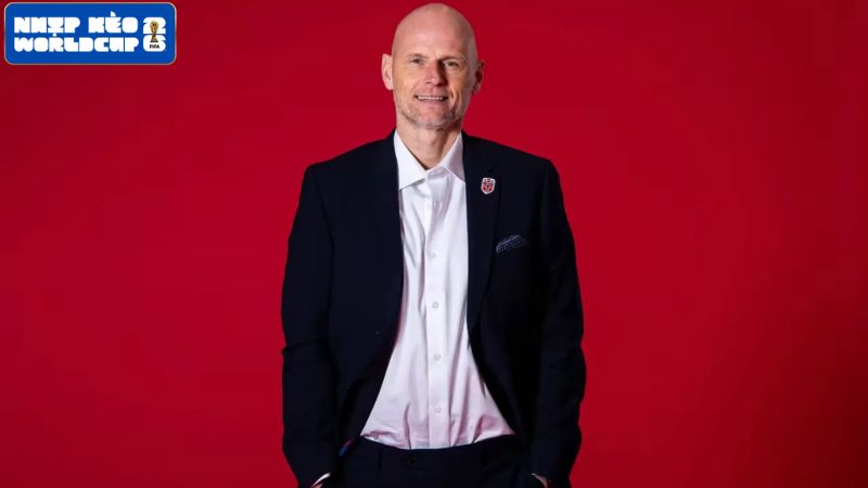 Stale Solbakken là huấn luyện viên trưởng của Norway