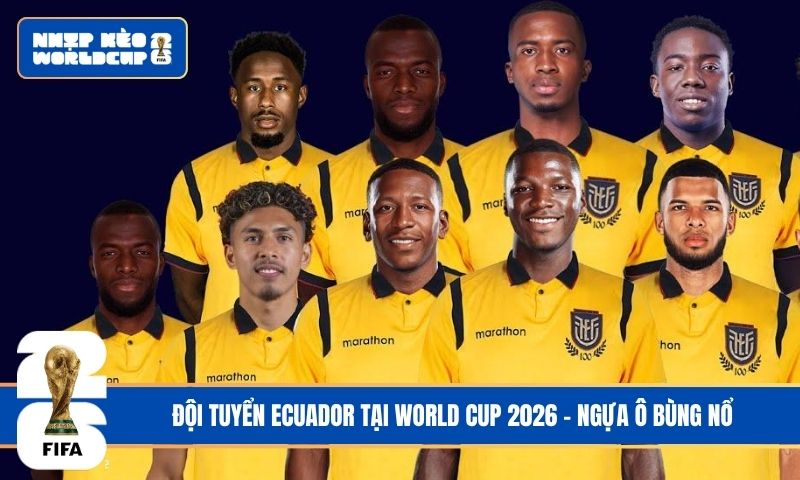 Teams photo of Ecuador before match