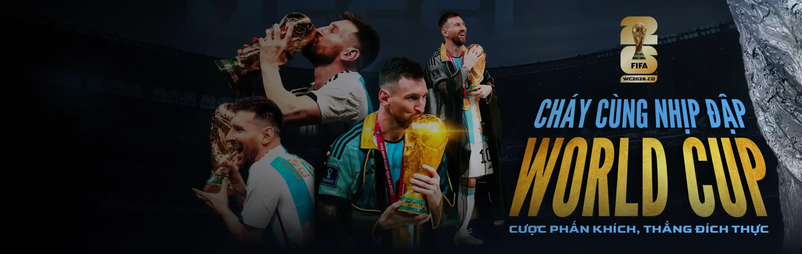 Khoảnh khắc Messi nâng cúp World Cup 2022 trong chiếc áo choàng Bisht đen