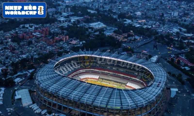 Sân vận động Azteca lịch sử - nơi diễn ra chung kết của hai mùa World Cup huyền thoại