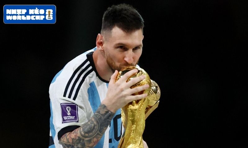 Hat-trick trước Algeria đưa Messi lên đỉnh danh sách ghi bàn World Cup