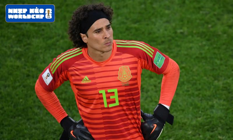 Guillermo Ochoa và kỳ tích 6 lần dự World Cup