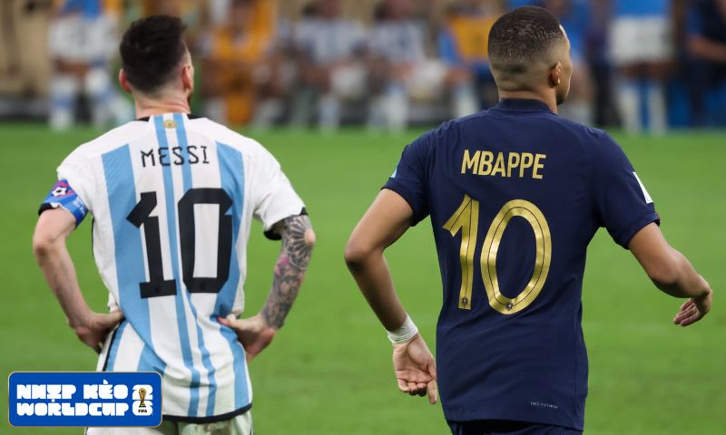 Messi và Mbappé ai sẽ là ứng viên số một?