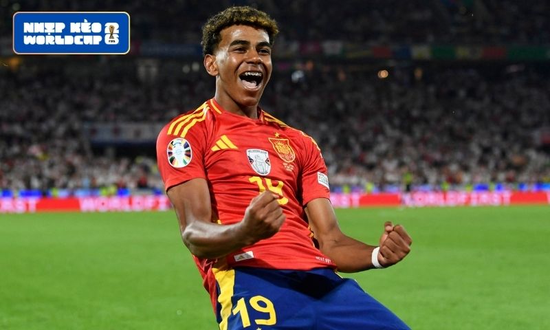 Tây Ban Nha lên kế hoạch chi tiết để đưa Lamine Yamal dự World Cup 2026 Tây Ban Nha lên kế hoạch chi tiết để đưa Lamine Yamal dự World Cup 2026