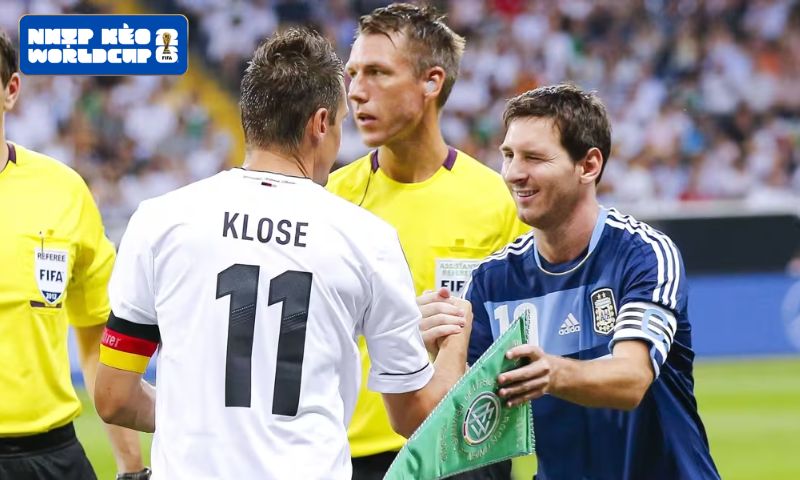 Lionel Messi vượt Miroslav Klose để trở thành chân sút vĩ đại nhất World Cup Lionel Messi vượt Miroslav Klose để trở thành chân sút vĩ đại nhất World Cup