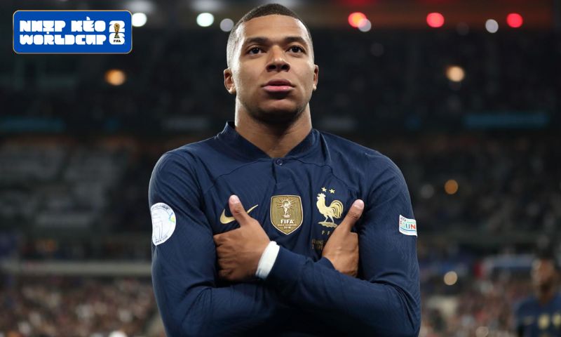 Mbappé trở thành "ông vua thương hiệu" của bóng đá thế giới