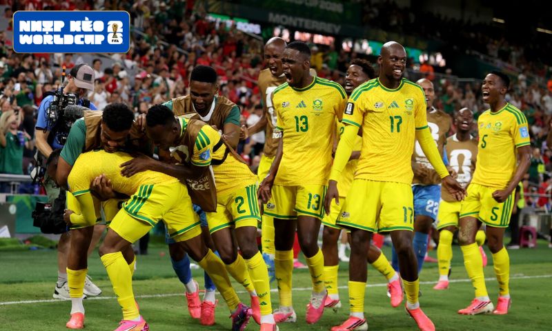 Nam Phi viết nên cột mốc lịch sử tại World Cup