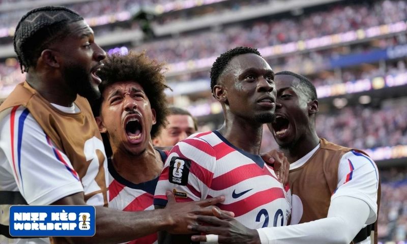 Mỹ và Australia sẵn sàng cho vòng knock-out