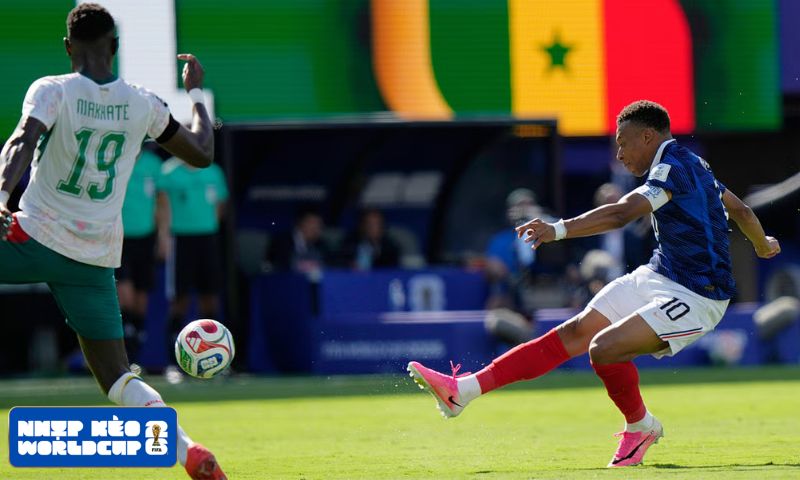 Senegal và Iraq chỉ còn hy vọng mong manh vào tấm vé dành cho đội xếp thứ ba