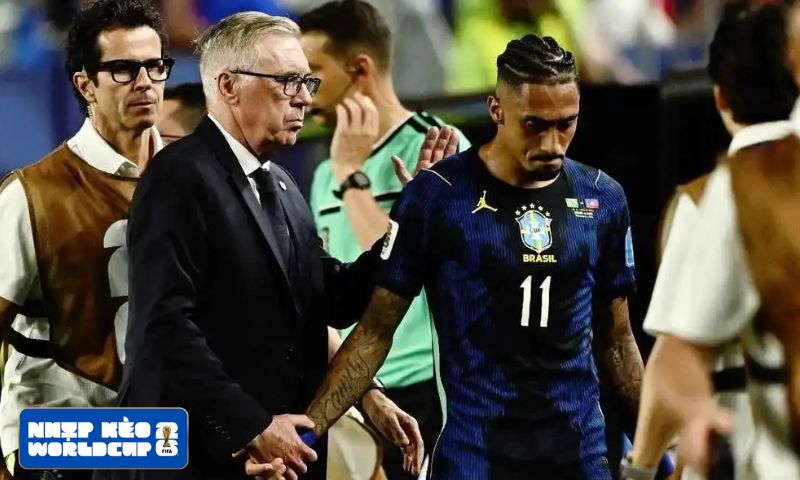 Chấn thương của Raphinha có thể làm đảo lộn kế hoạch của Carlo Ancelotti