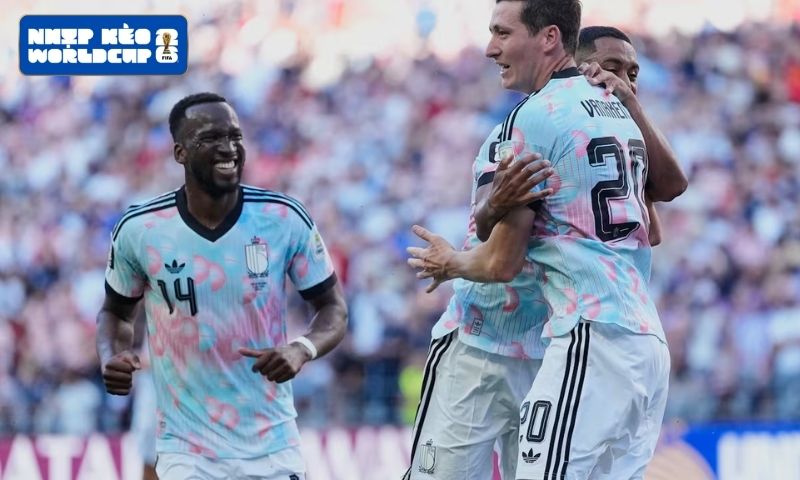 Bỉ áp đảo toàn diện, De Ketelaere và Lukaku tỏa sáng Bỉ áp đảo toàn diện, De Ketelaere và Lukaku tỏa sáng