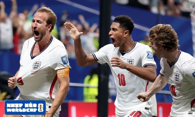 Harry Kane đưa tuyển Anh ngược dòng ngoạn mục Harry Kane đưa tuyển Anh ngược dòng ngoạn mục