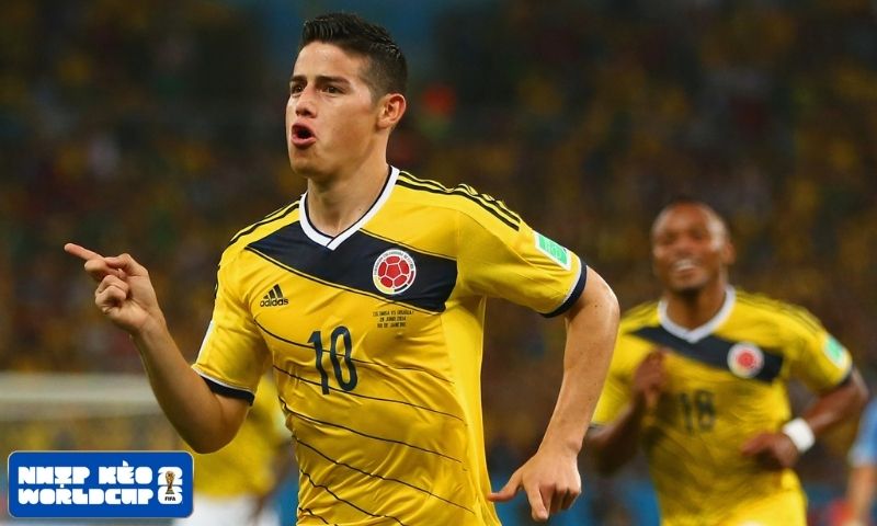 James Rodríguez hồi sinh mạnh mẽ trong màu áo Colombia James Rodríguez hồi sinh mạnh mẽ trong màu áo Colombia