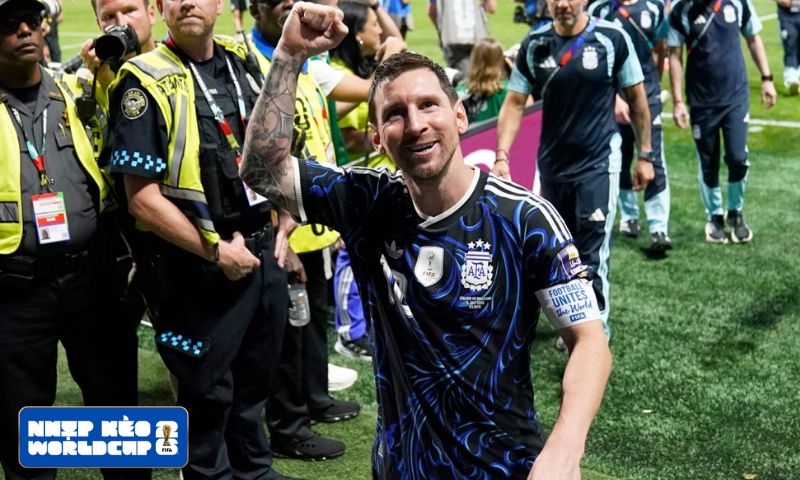 Argentina hướng đến chung kết, Anh chuẩn bị tranh hạng ba Argentina hướng đến chung kết, Anh chuẩn bị tranh hạng ba