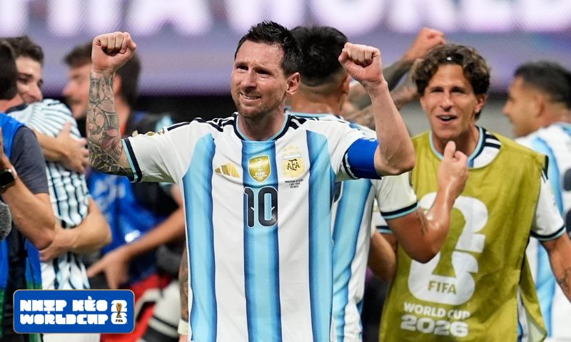 Messi vẫn hướng đến Quả bóng Vàng World Cup và danh hiệu Vua phá lưới Messi vẫn hướng đến Quả bóng Vàng World Cup và danh hiệu Vua phá lưới