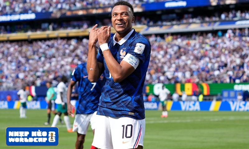 Hàng loạt kỷ lục World Cup đang chờ Mbappé chinh phụcHàng loạt kỷ lục World Cup đang chờ Mbappé chinh phục