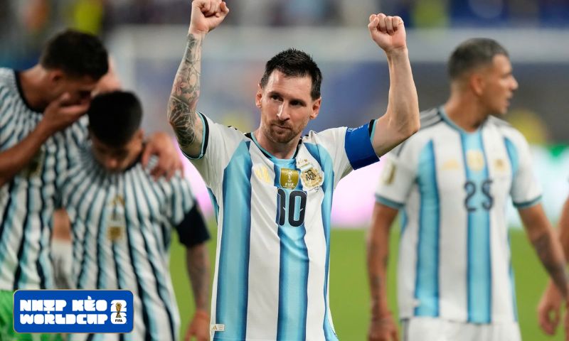 Argentina vượt Cabo Verde đầy kịch tính để gặp Ai Cập
