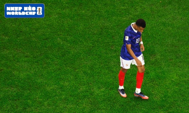 Mbappé cay đắng thừa nhận tuyển Pháp không xứng đáng chiến thắng