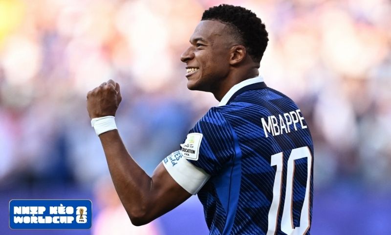 Mbappé giải cứu tuyển Pháp bằng khoảnh khắc quyết định
