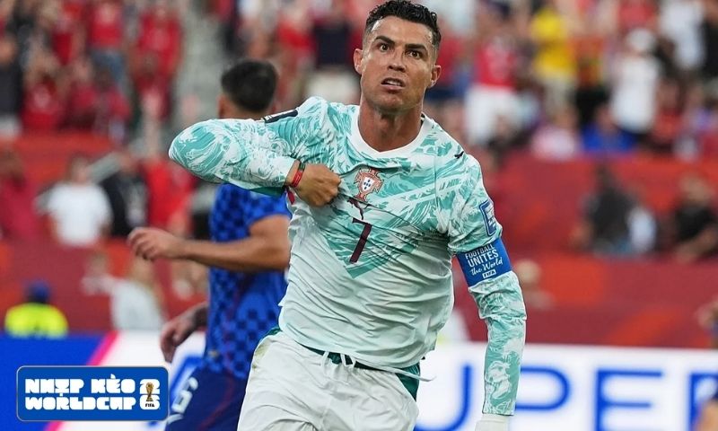 Cristiano Ronaldo lập kỷ lục World Cup ở tuổi 41