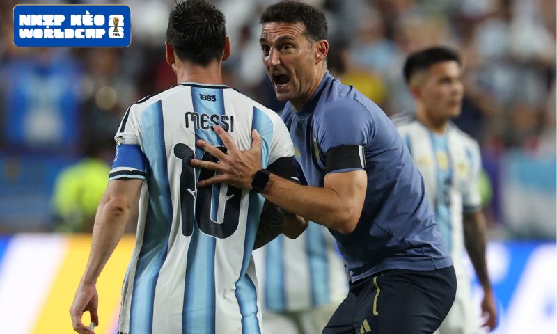 HLV Scaloni dành những lời đặc biệt cho Lionel Messi trước trận chung kết HLV Scaloni dành những lời đặc biệt cho Lionel Messi trước trận chung kết