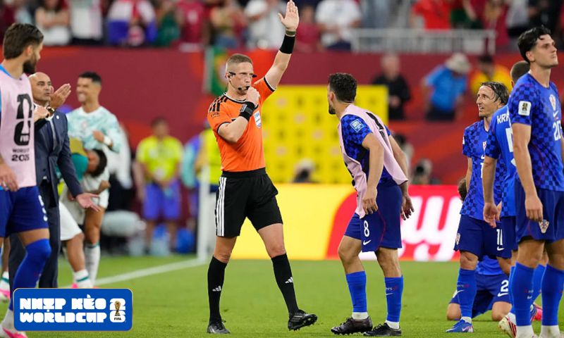 VAR tiếp tục gây tranh cãi tại World Cup 2026