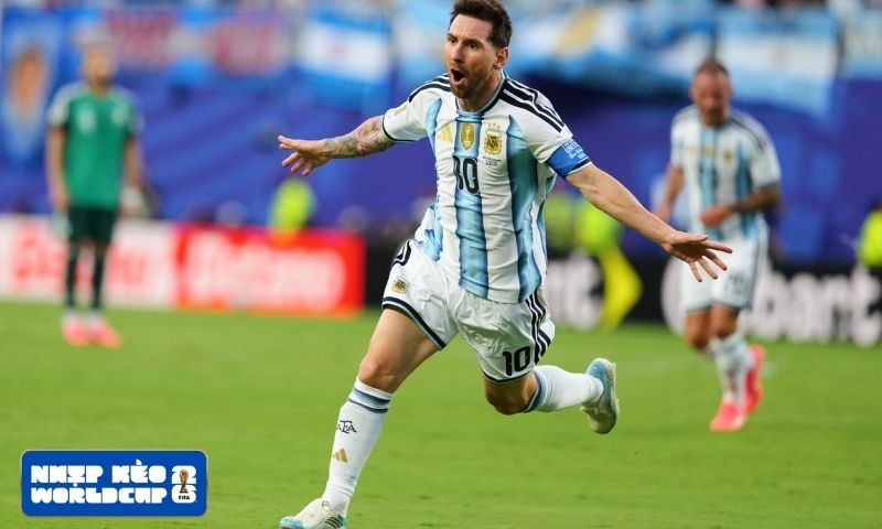 Hạng 4: Argentina vẫn phụ thuộc nhiều vào khoảnh khắc của Lionel Messi Hạng 4: Argentina vẫn phụ thuộc nhiều vào khoảnh khắc của Lionel Messi